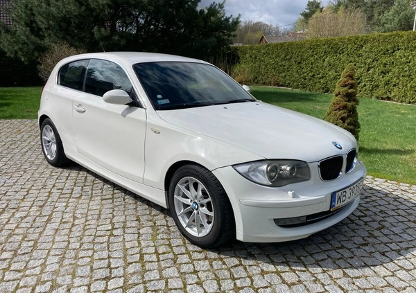 BMW Seria 1 cena 17000 przebieg: 218000, rok produkcji 2008 z Ostrołęka małe 92